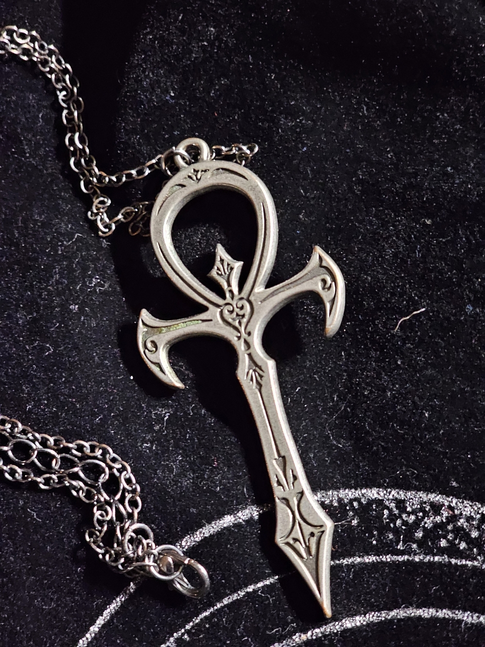 Silver Nox Aurum Necklace - Picture 3 of 6